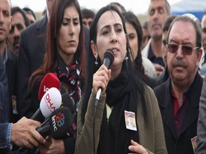 Yüksekdağ, “Bu ülkede savaş Saray’dan çıkarılıyor
