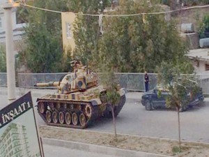 Silvan’da helikopter destekli operasyon: Ölü ve yaralılar var