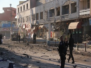 Bomba yüklü araç kontrollü olarak patlatıldı