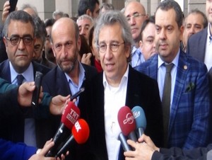 Can Dündar ve Erdem Gül tutuklandı