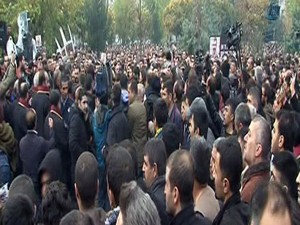 Başkan Tahir Elçi son yolculuğuna uğurlandı