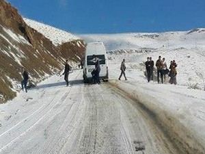 Hakkari 2200 rakımlı şivekür tepesi geçit vermedi