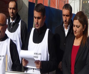 İHD: Hasta tutsakları için cezaevi önünde açıklama yaptı