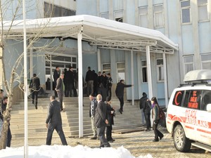 Hakkari'de 15 kişi gözaltın alındı