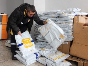 Çağatay'dan öğrencilere kışlık giyim yardımı