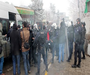 Muş'ta olaylı basın açıklaması! 10 gözaltı