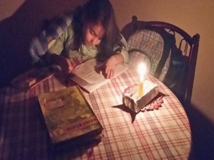 Çetinler semti geceyi karanlıkta geçirdi