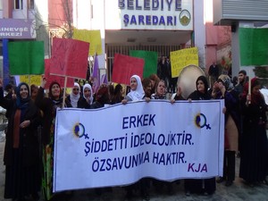 Hakkari'de kadın şiddeti ve Tombala protestosu