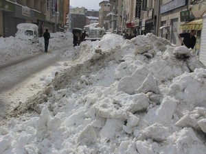 Hakkari'deki kar esaretinin ardından