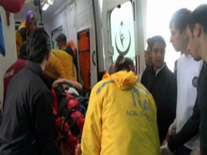 Yolcu otobüsü devrildi: 9 ölü, 30 yaralı
