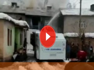 Yangına TOMA müdahale etti