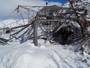 Vedaş ekibi doğa şartlarına meydan okuyor