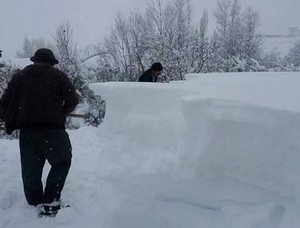 Durunkaya'da 2 metre kar yağdı