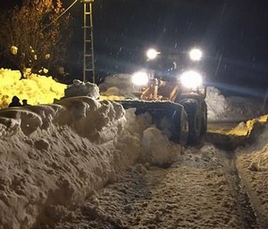 Durankaya beldesi kara gömüldü