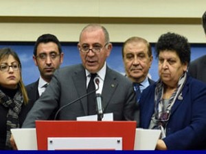 CHP o akademisyenlere sahip çıktı