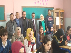 Müftülük kitap bağışında bulundu