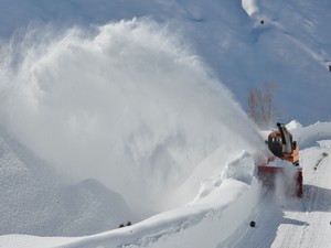 Hakkari'de 10 köy, 34 mezra yolu kapandı