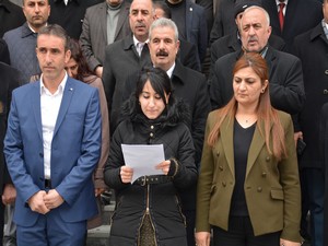 “KENTLERİ SAVAŞA TAŞIMA, ÜLKEYİ BARIŞA TAŞI”