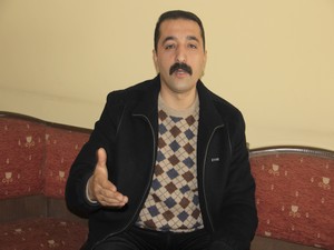 Komisyon'dan pankart tepkisi