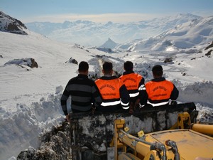 2 bin 500 rakımlı yaylada içme suyunu tamir ettiler