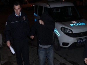 Öpüşürken dilini ısırıp koparttı