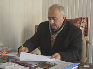 Evleri yanan arar ailesine Kızılay sahip çıktı