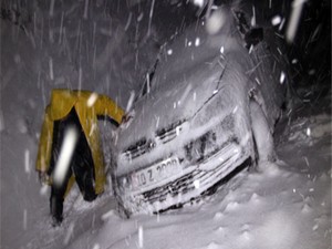 Balıkesir İLE Çanakkale'de kar esareti