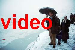 ÇIĞ DÜŞTÜ YOLCULAR MAHSUR KALDI