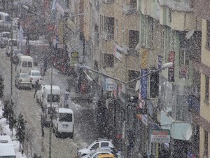 Hakkari Mart ayında kar sürprizi yaşadı