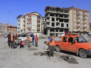 Hakkari karayolları onarım çalışması başlattı