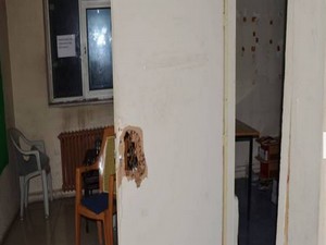 Belediye kültür merkezine baskın yapıldı