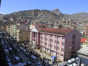 Yüksekova'daki açık lise sınavı Hakkari'de yapılacak