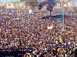 Diyarbakır’da Newroz kutlaması başladı