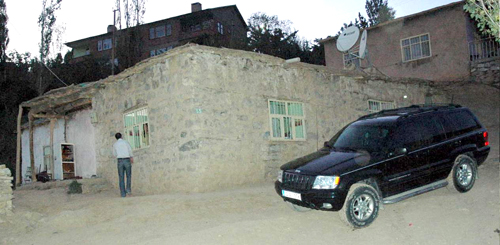 VALİ TÜRKER FAKİR SOFRASINDA