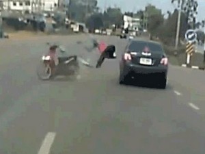 Yola kontrolsüz girdi sonucu ağır oldu