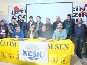 Hakkari KESK anma programı düzenledi