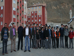 hakkari'de öğrencilerin yol çilesi