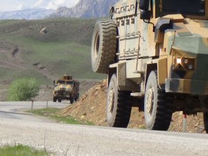 Yasağın sürdüğü Yüksekova'dan Van’a sevkiyat