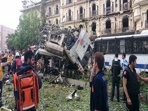 İstanbul Vezneciler’de patlama: 7’si polis 11 kişi hayatını kaybetti