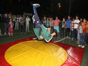 'Ailenle Spor Yap' Projesi halaylarla başladı