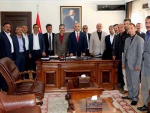 Muhtarlardan Vali Toprak'a Ziyaret