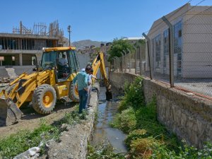 Hakkari belediyesin'den temizlik atağı