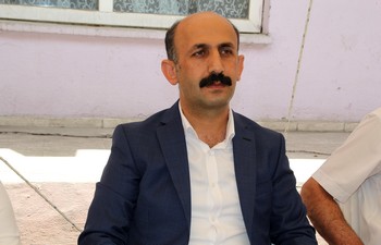 HDP Milletvekili Akdoğan halkla bayramlaştı