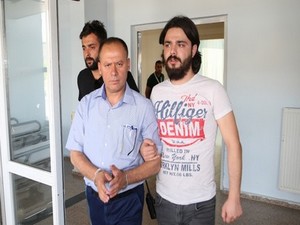 Hakkari'de 2 tuğgeneral, 1 albay, 4 subay gözaltına alındı