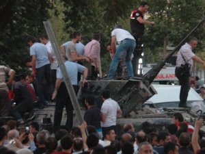 Darbe girişimine millet ’dur’ dedi