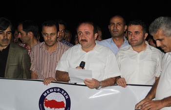 Memur-Sen'den 'Darbe' girişimine tepki