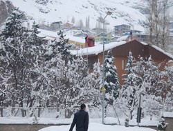 Hakkari kara gömüldü