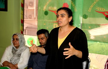 DBP’li Tuncel Hakkari’de partililerle bir araya geldi