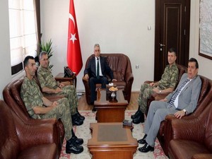 Tuğgeneral Tokel'den Vali Toprak'a ziyaret