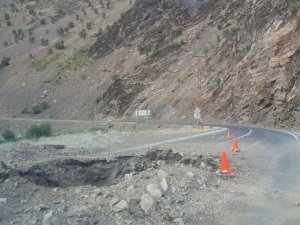 Çukurca karayolu yeniden ulaşıma açıldı